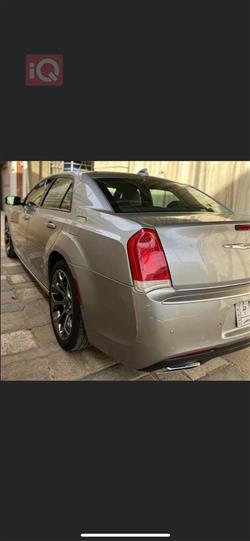 كرايسلر 300